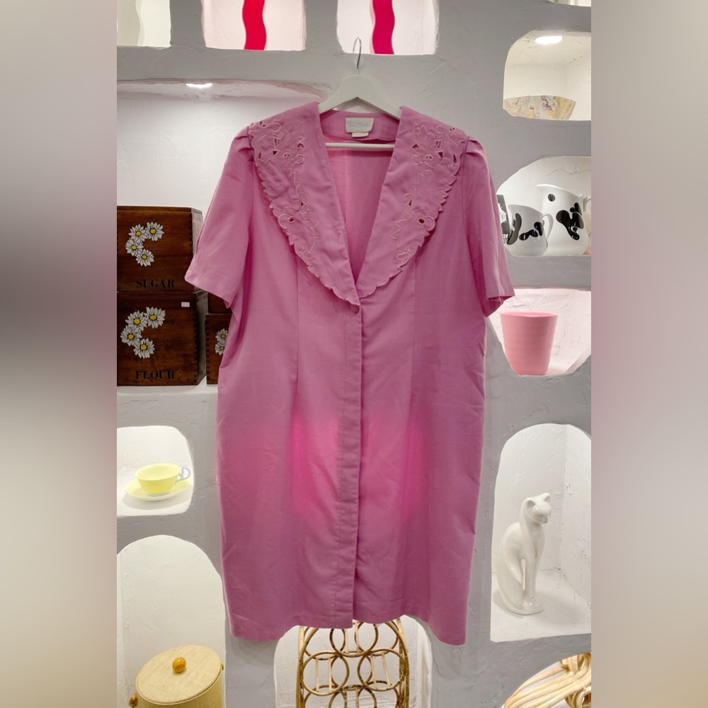 Retro Mauve 80s 90s Button Up Dress with Shoulder Pads and Oversized Collar